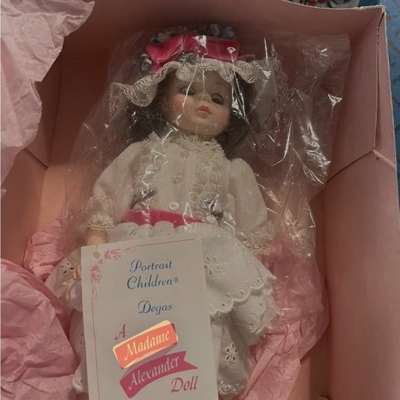 Madame Alexander Collector’s Doll Degas Girl 1575 - Picture 3 of 5